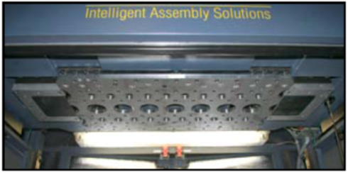 LPTシリーズは80×80mmのボルトパターンを持つ上部治具取付プレートが組み込まれています。